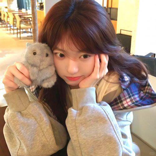 么牌子？2025公认效果显著的十大化妆品PG麻将胡了2试玩化妆品的十大名牌是什(图1)